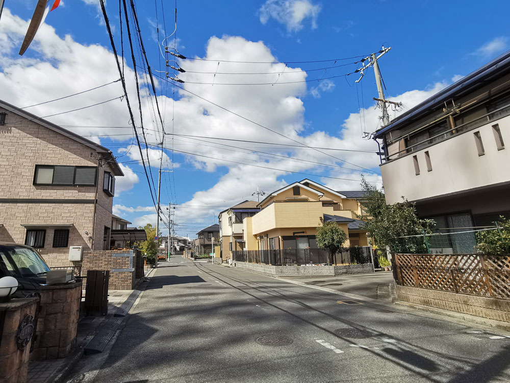 金岡小学校区の住宅街通学路