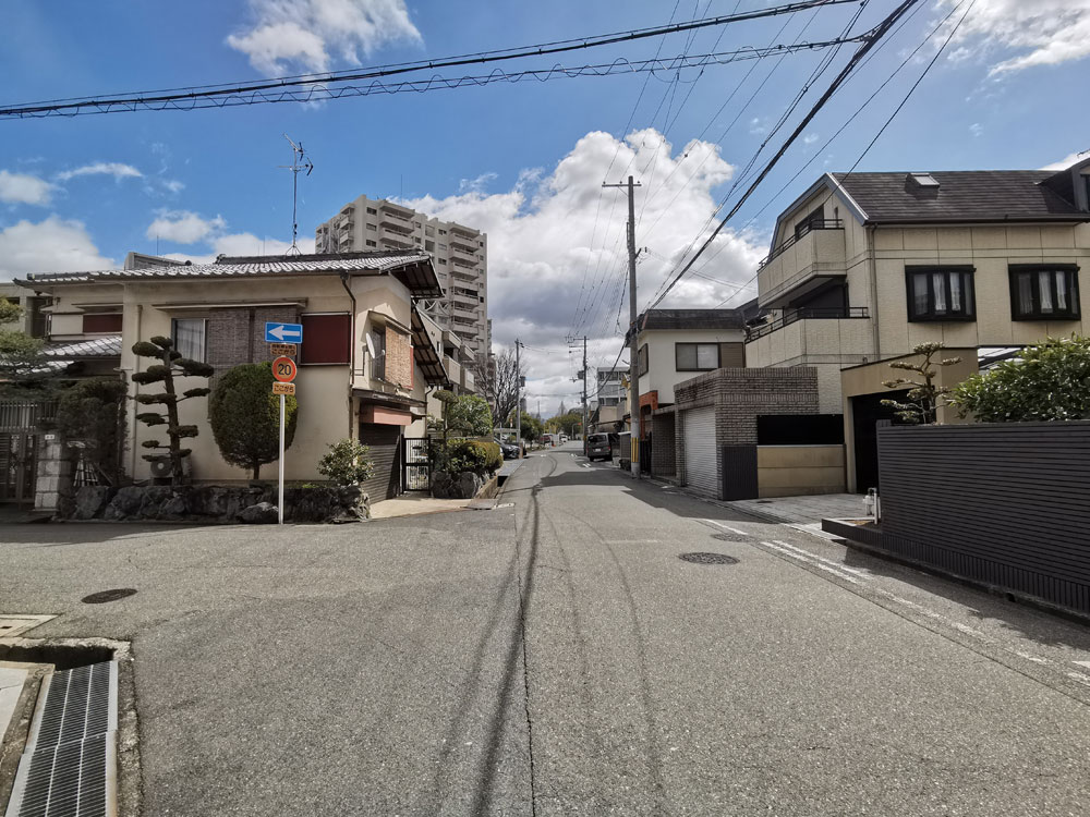 中百舌鳥の住宅街（別角度）